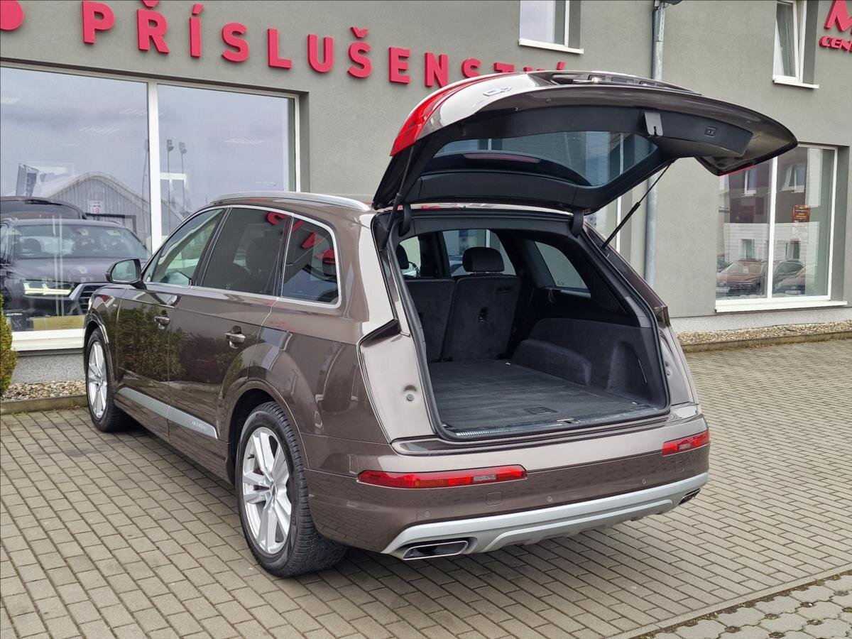 Audi Q7 SUV / Terénní 3,0 l 210 kw