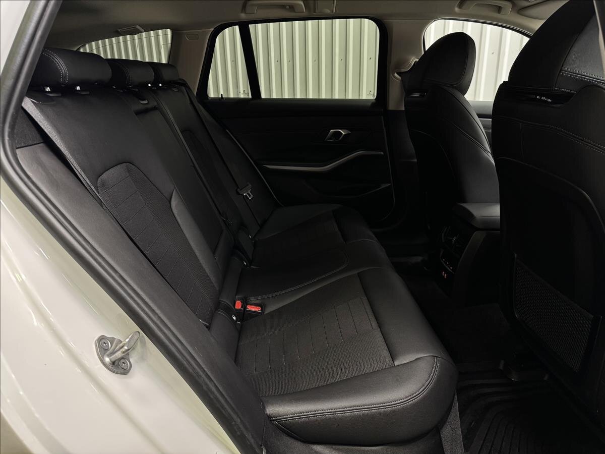 BMW Řada 3 Kombi 2,0 l 215 kw
