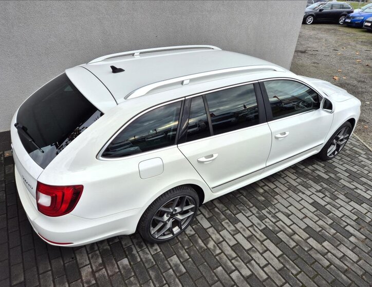 Škoda Superb Kombi 3,6 l 191 kw