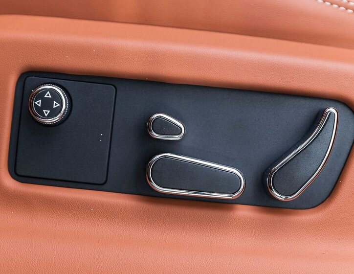 Bentley Bentayga SUV / Terénní 4,0 l 404 kw