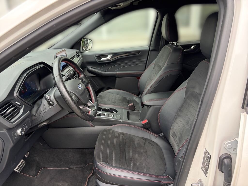 Ford Kuga SUV / Terénní 2,5 l 165 kw