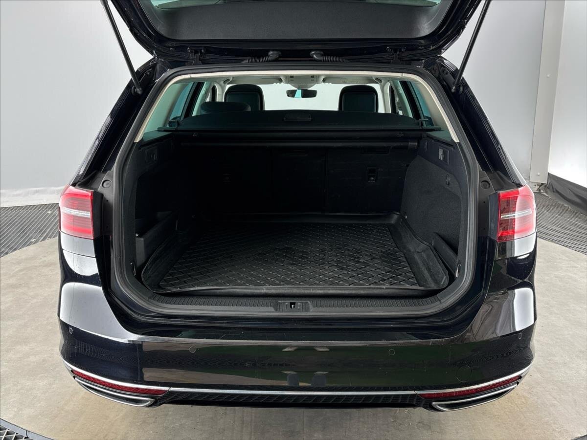 Volkswagen Passat Kombi 2,0 l 176 kw