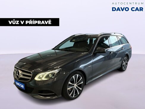 Mercedes-Benz Třídy E Kombi 2,1 l 100 kw