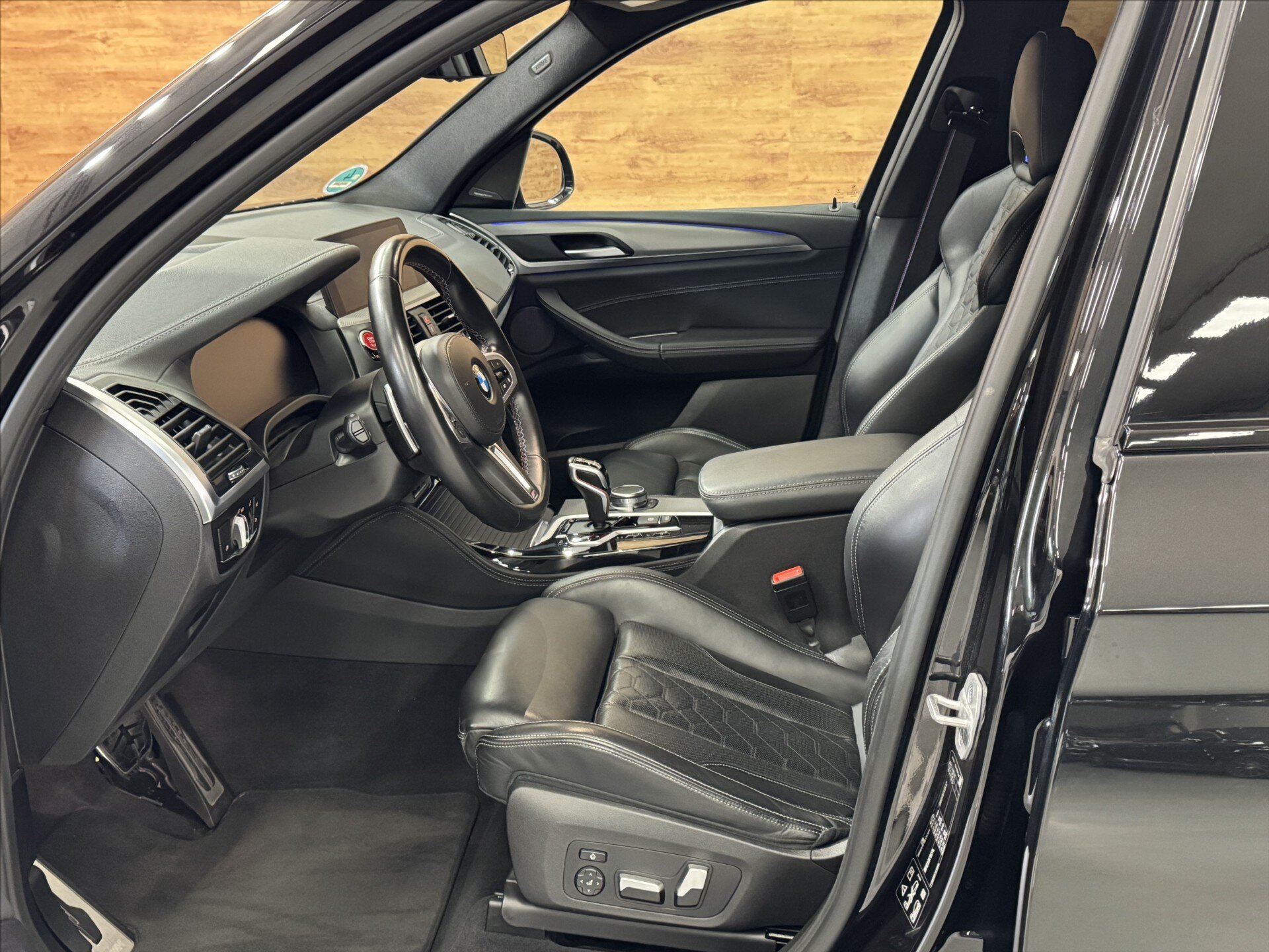 BMW X3 SUV / Terénní 3,0 l 353 kw