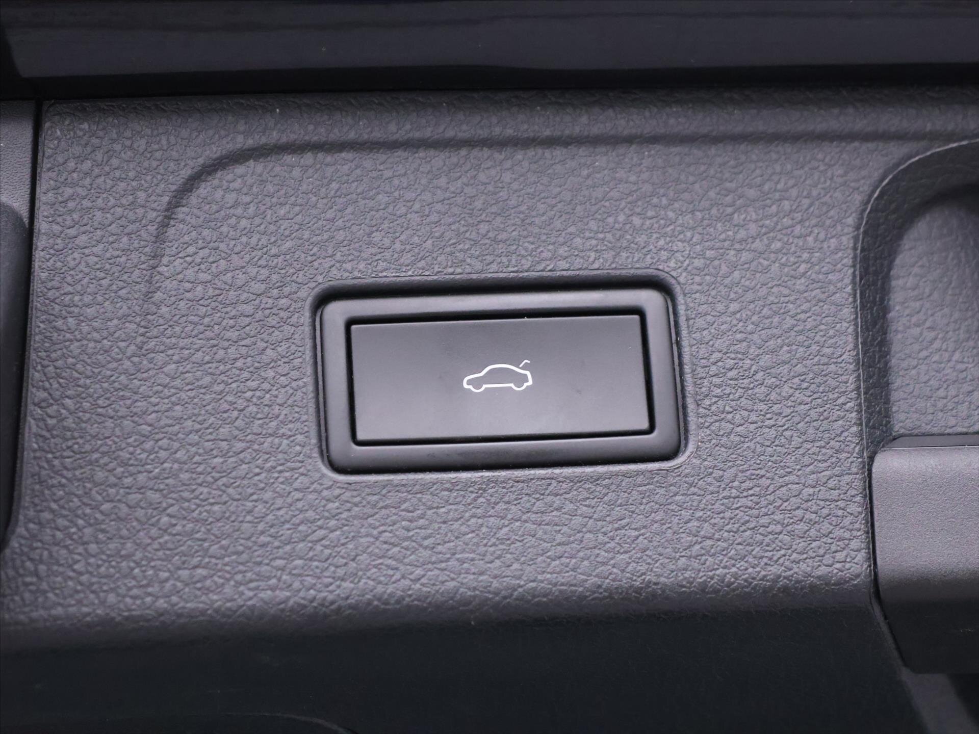 Volkswagen Passat Kombi 2,0 l 147 kw