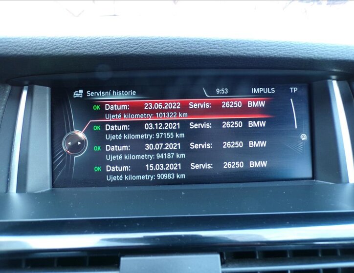 BMW X4 Sedan / Limuzína 3,0 l 190 kw