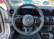 Mercedes-Benz Třídy A Hatchback 1,3 l 80 kw