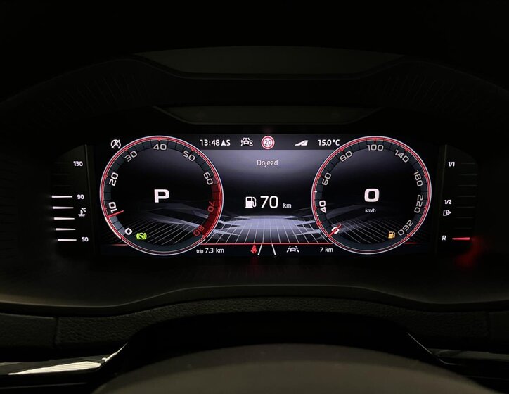 Škoda Karoq SUV / Terénní 1,5 l 110 kw