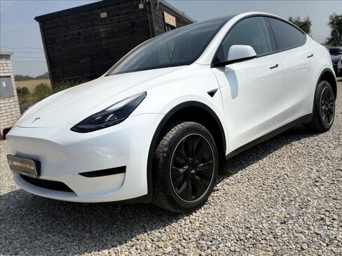 Tesla Model Y SUV / Terénní 0,0 220 kw