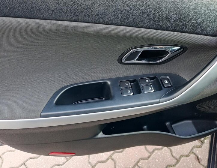 KIA Ceed Hatchback 1,4 l 73 kw