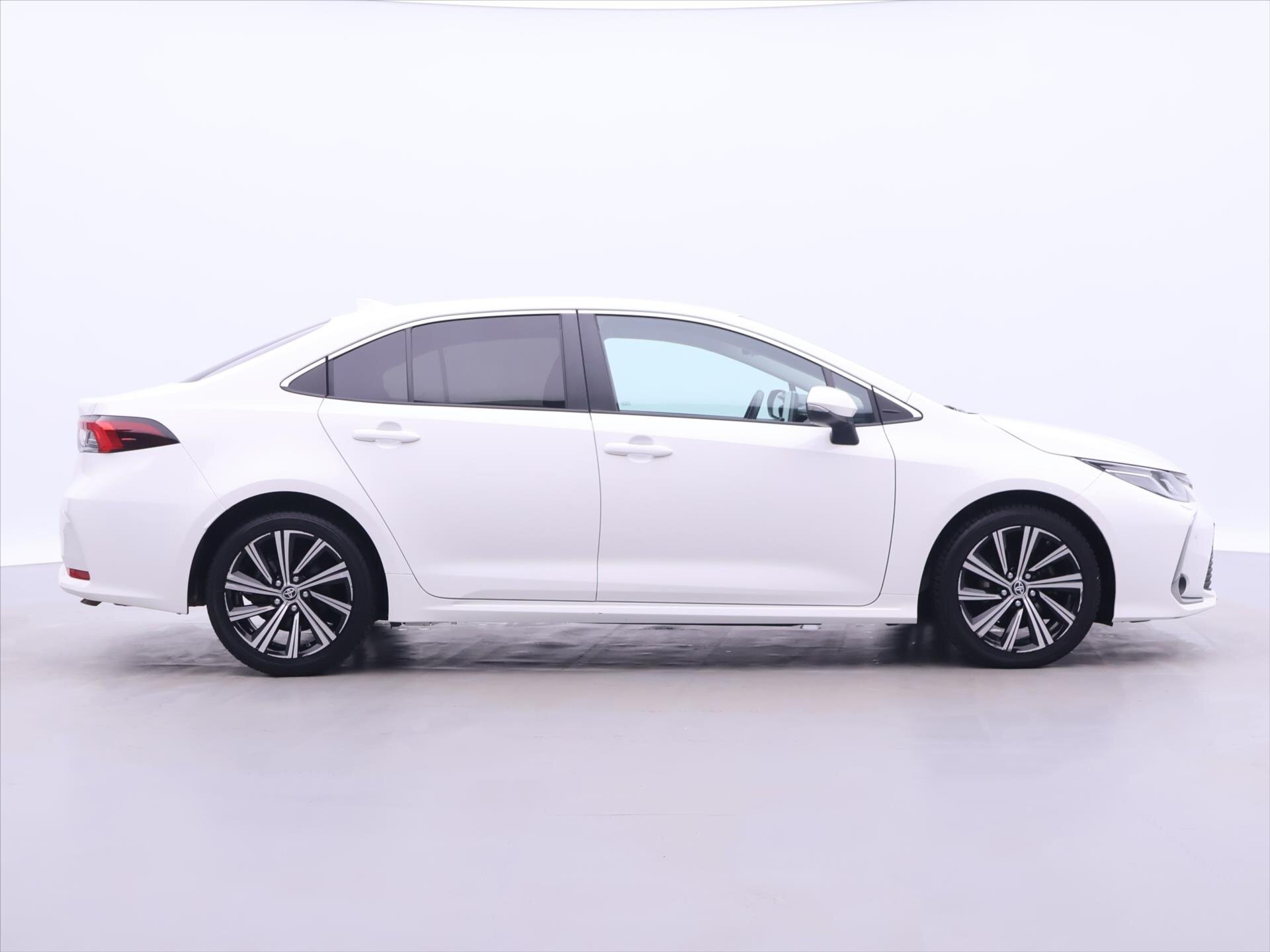 Toyota Corolla Sedan 1,5 l 92 kw