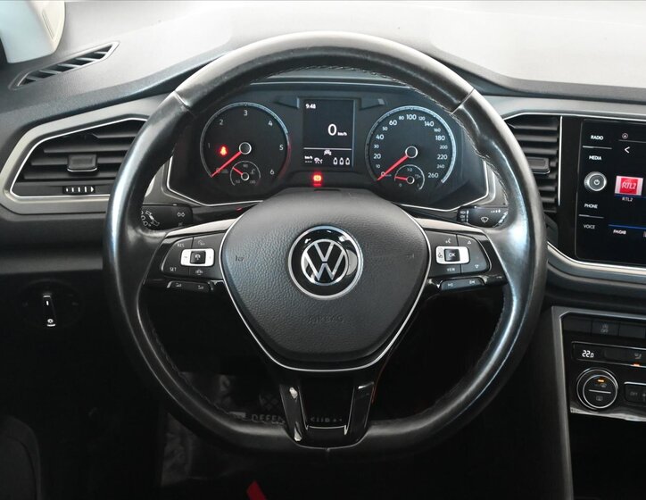 Volkswagen T-Roc SUV / Terénní 1,6 l 85 kw