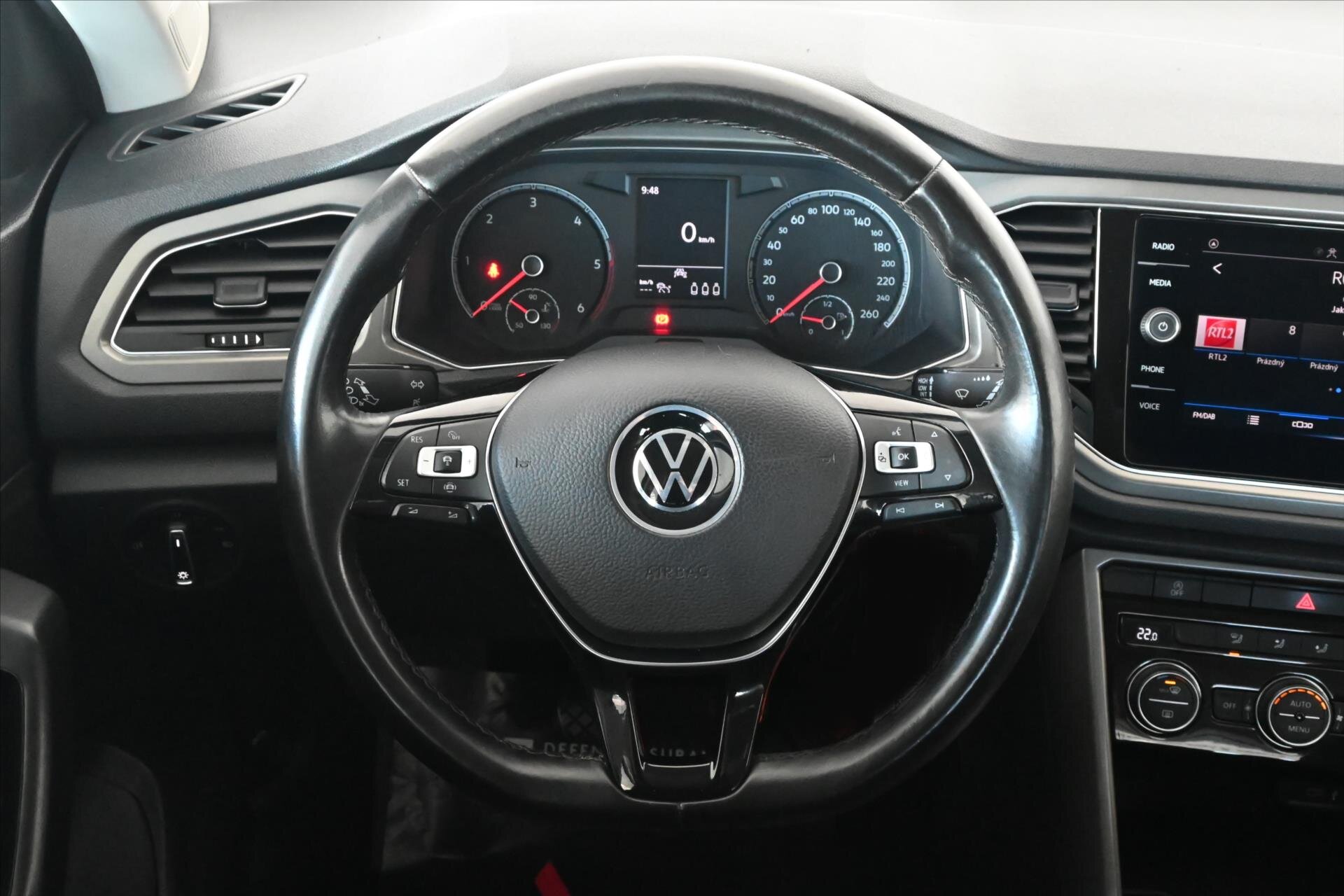 Volkswagen T-Roc SUV / Terénní 1,6 l 85 kw