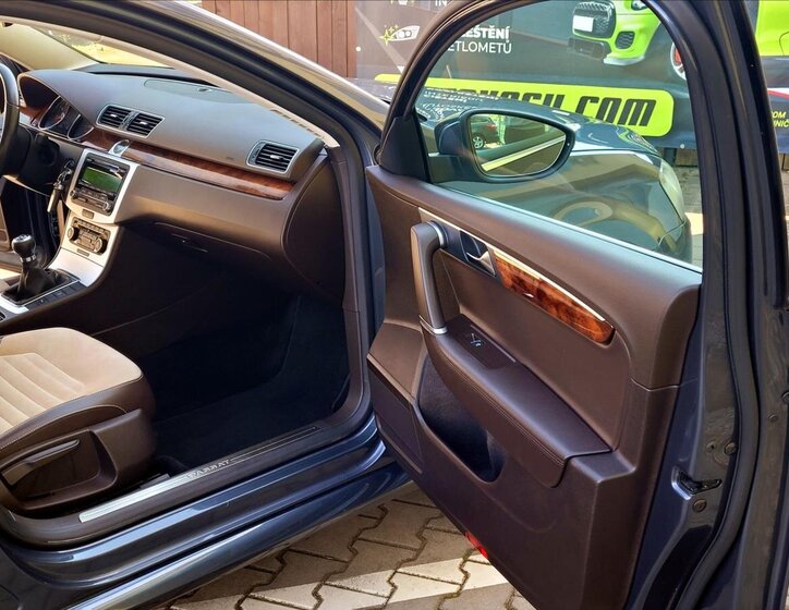 Volkswagen Passat Kombi 1,4 l 90 kw