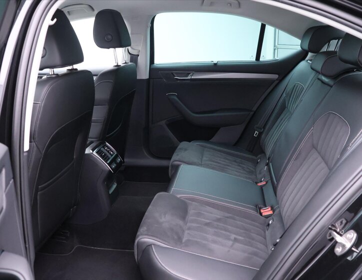 Škoda Superb Liftback 2,0 l 147 kw