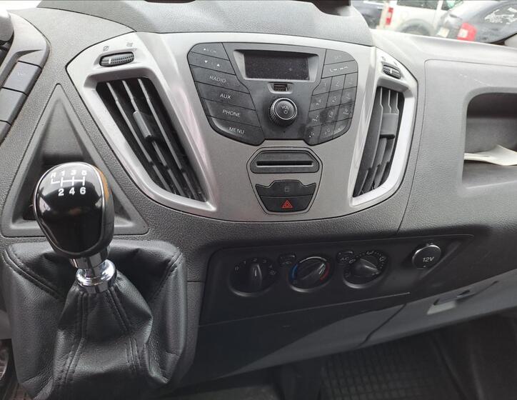 Ford Transit Custom 9