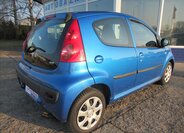 Peugeot 107 Hatchback 998,0 50 kw