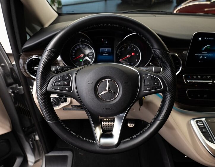 Mercedes-Benz Třídy V 6