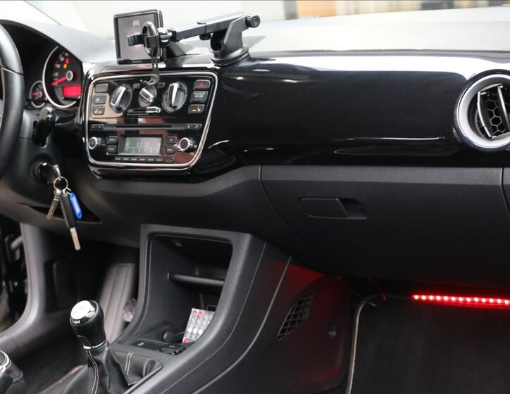 Volkswagen up! Hatchback 999,0 44 kw