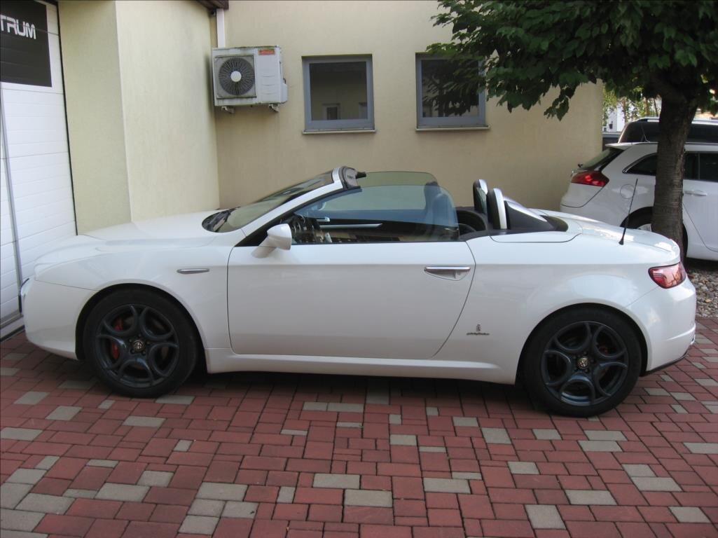 Alfa Romeo Spider Kabriolet 2,2 l 136 kw