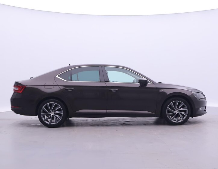 Škoda Superb Liftback 2,0 l 110 kw