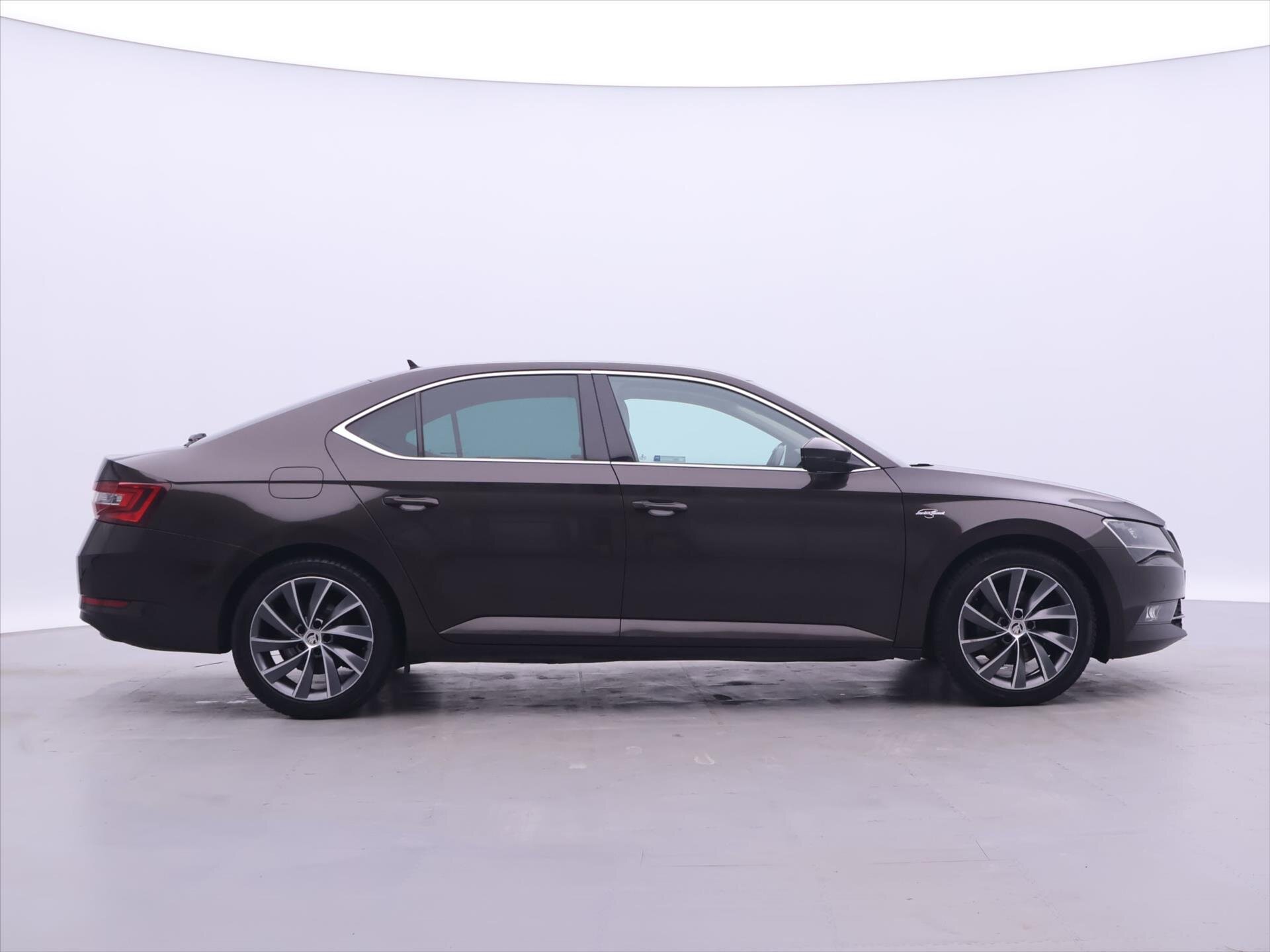 Škoda Superb Liftback 2,0 l 110 kw