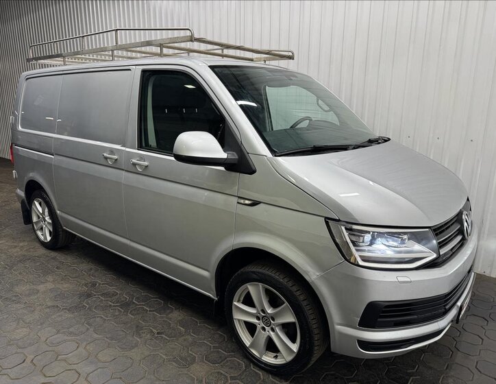Volkswagen Transporter 12