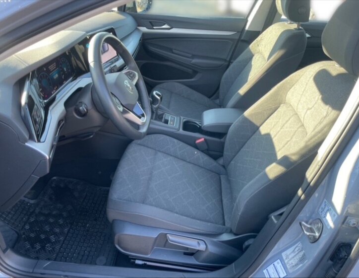 Volkswagen Golf Kombi 1,5 l 96 kw