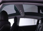 Tesla Model 3 Sedan / Limuzína 0,0 324 kw