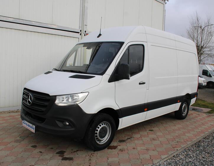 Mercedes-Benz Sprinter 1