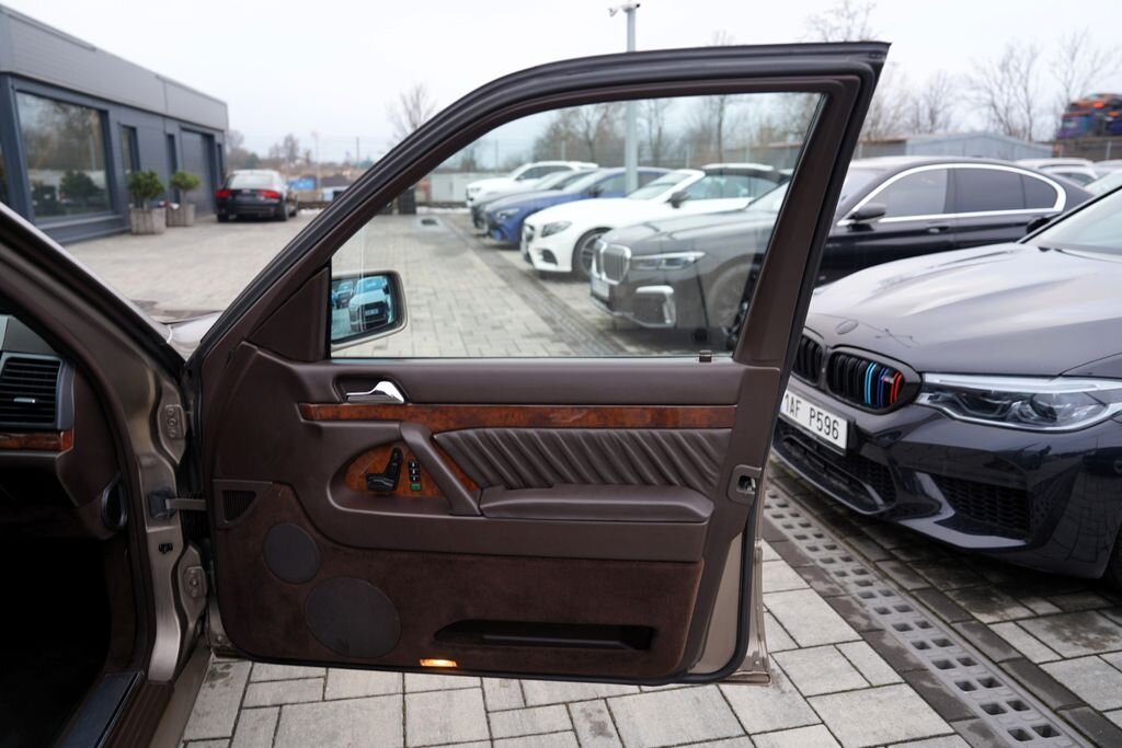 Mercedes-Benz Třídy S Sedan 3,2 l 170 kw