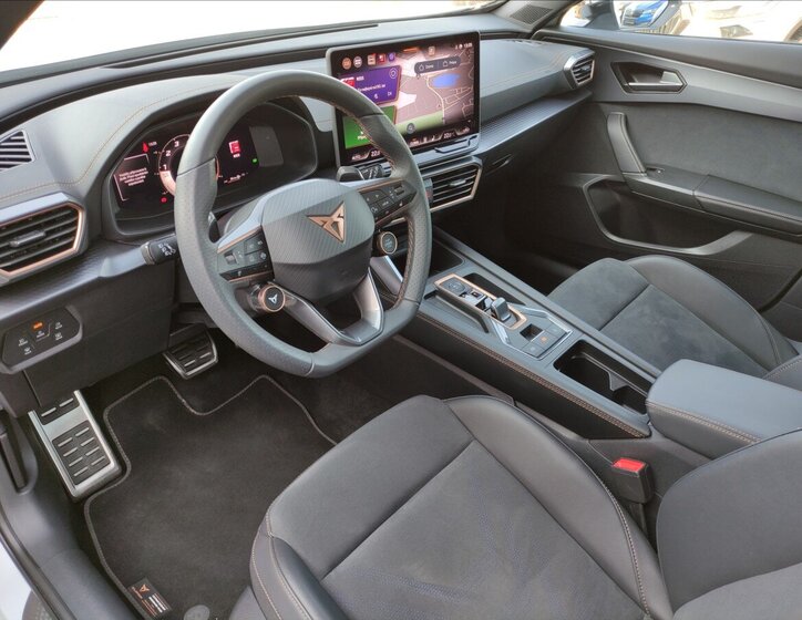 Cupra Formentor SUV / Terénní 2,0 l 245 kw