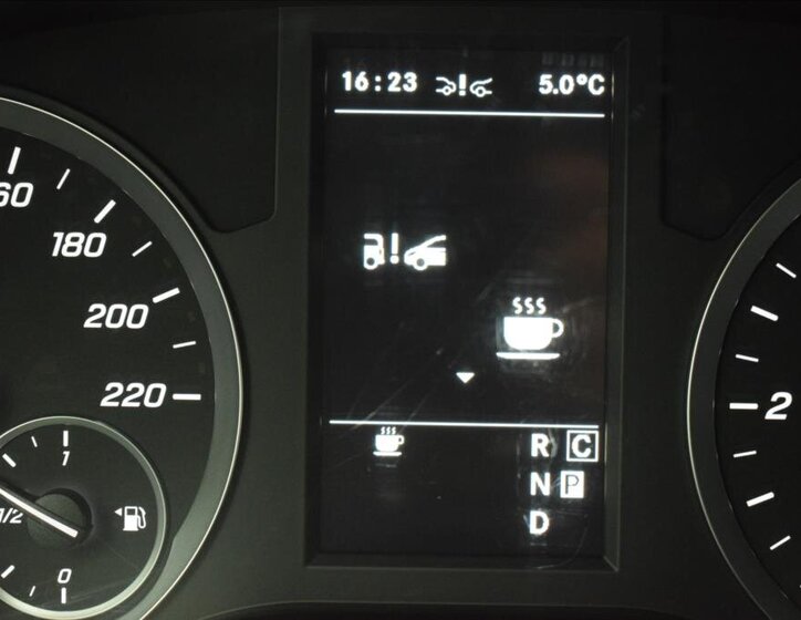 Mercedes-Benz Vito Skříň 2,0 l 120 kw