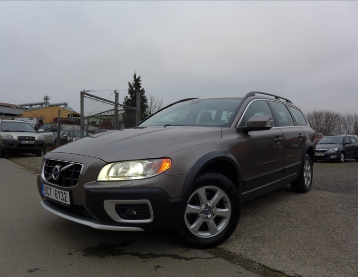 Volvo XC70 1