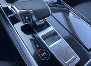 Audi Q8 SUV / Terénní 3,0 l 250 kw