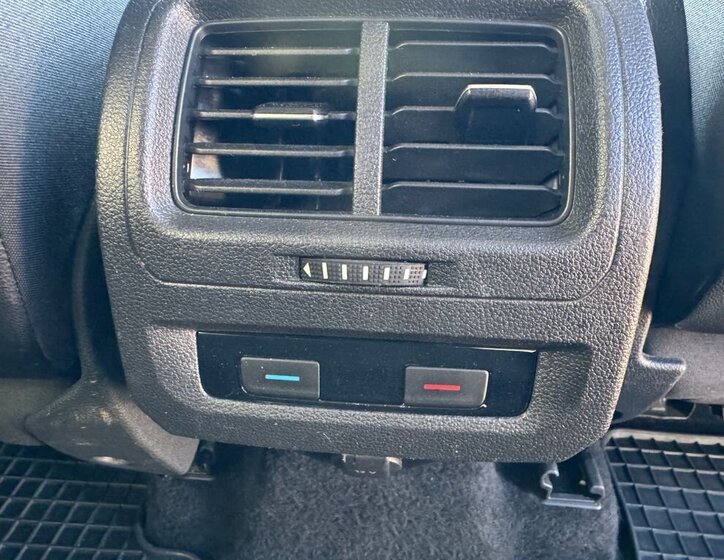 Volkswagen Touran MPV 2,0 l 140 kw