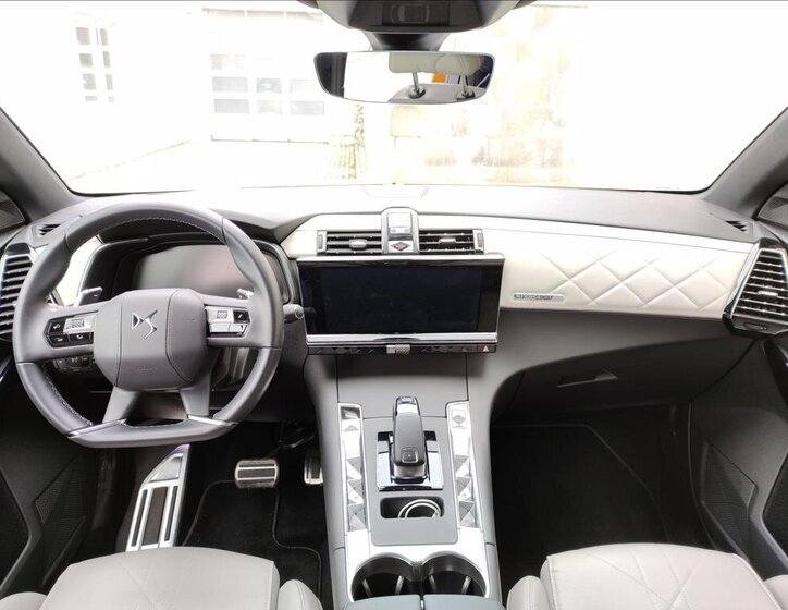 DS Automobiles DS7 Crossback SUV 1,6 l 133 kw