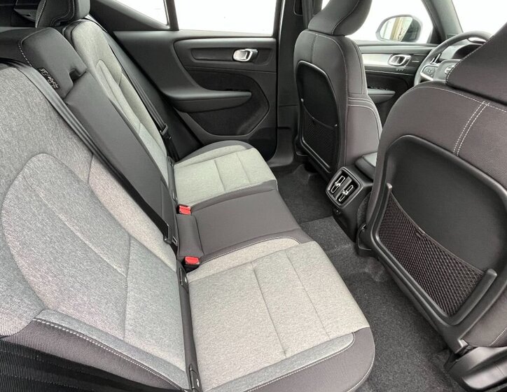 Volvo XC40 SUV 2,0 l 120 kw