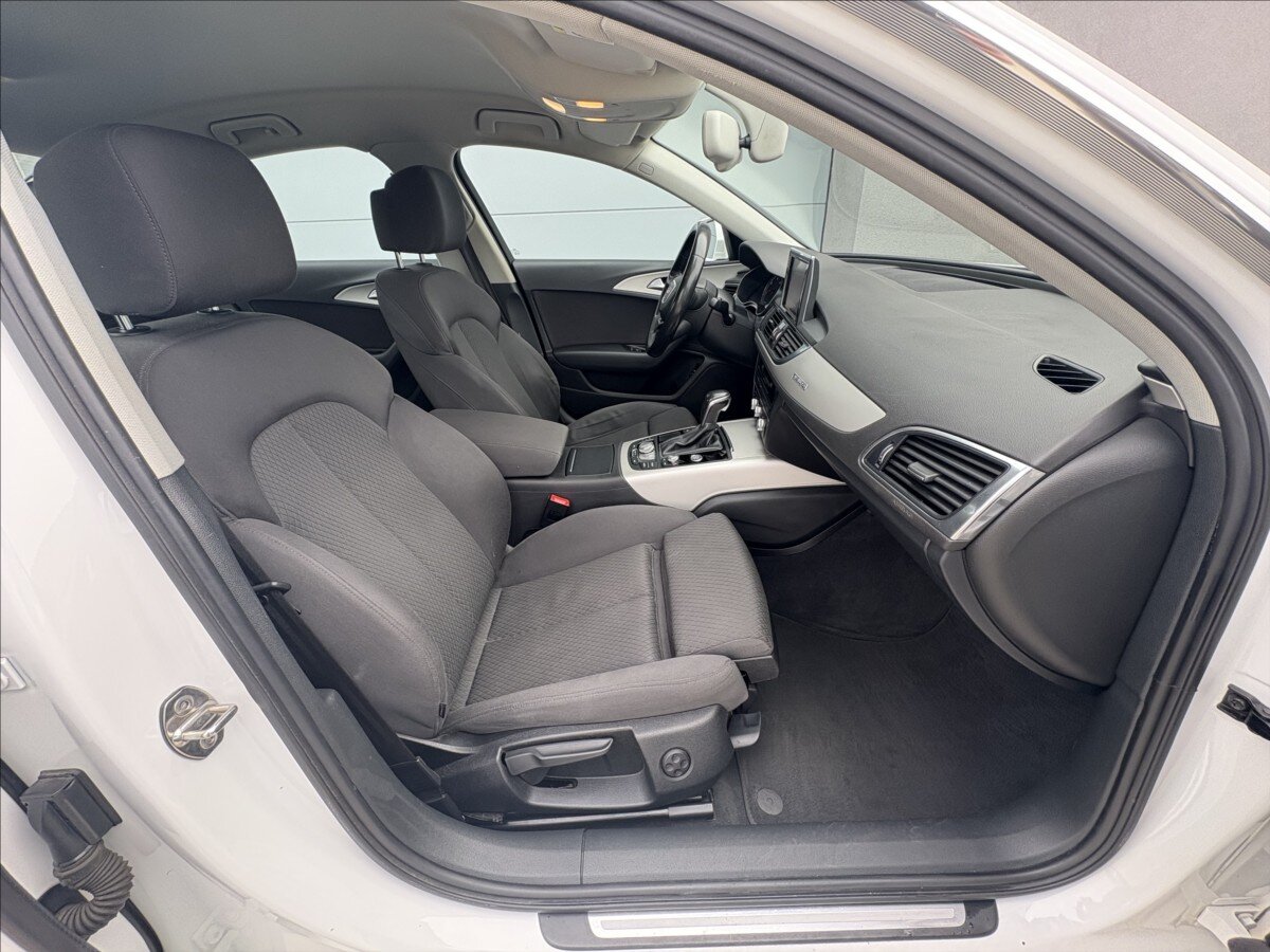 Audi A6 Sedan / Limuzína 3,0 l 160 kw