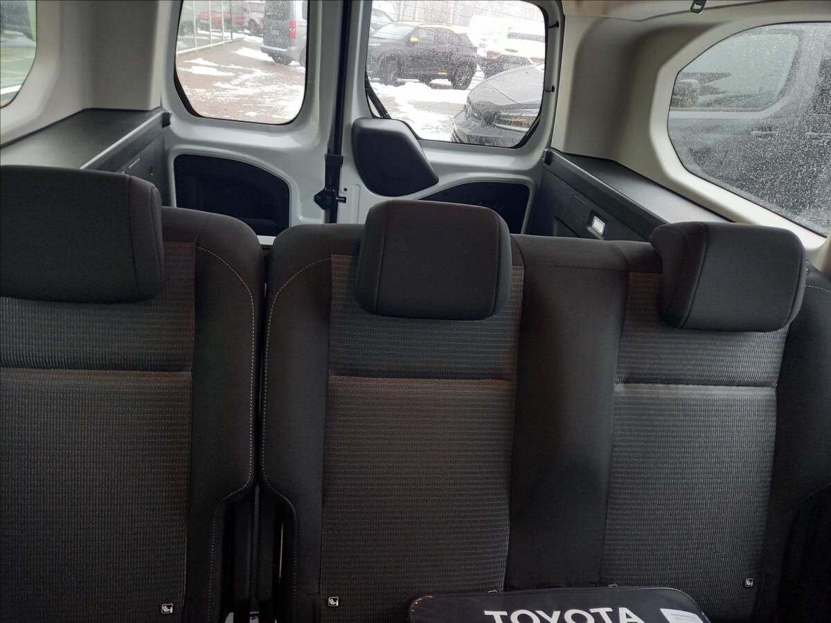 Toyota ProAce City Verso MPV 1,5 l 74 kw