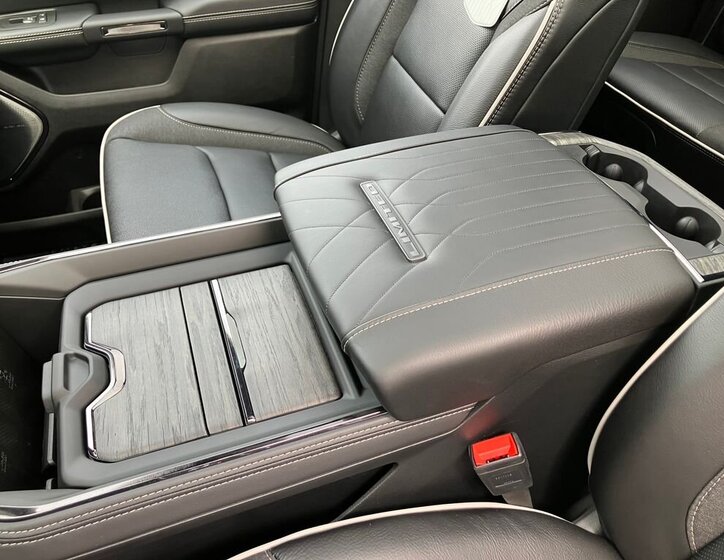 Dodge RAM Pick-up 3,0 l 403 kw