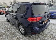 Volkswagen Touran 8