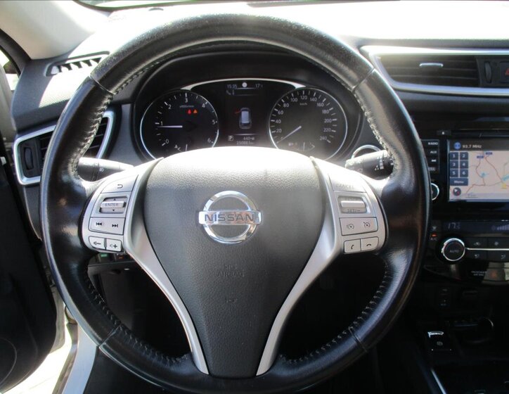 Nissan X-Trail SUV 1,6 l 96 kw