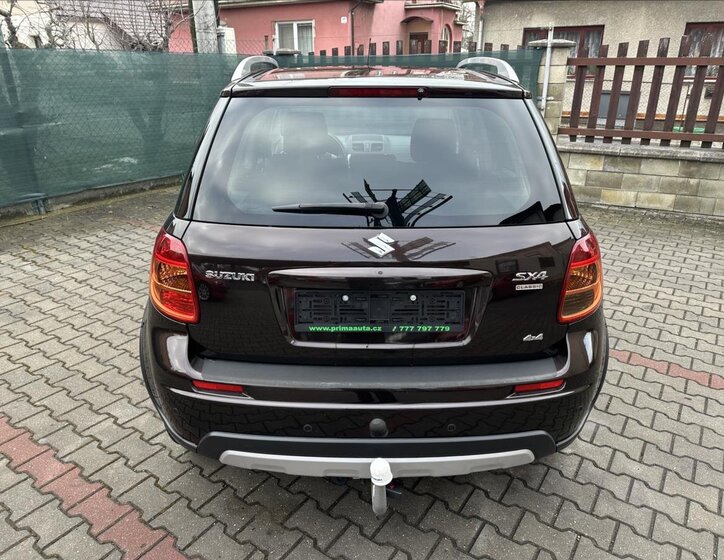 Suzuki SX4 Hatchback 1,6 l 88 kw