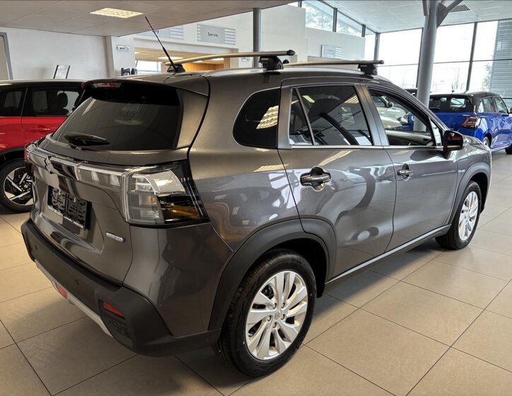 Suzuki S-Cross SUV 1,4 l 81 kw