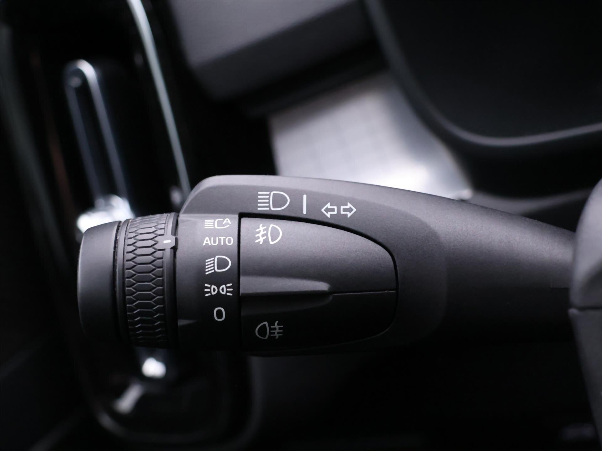 Volvo XC40 SUV 2,0 l 145 kw