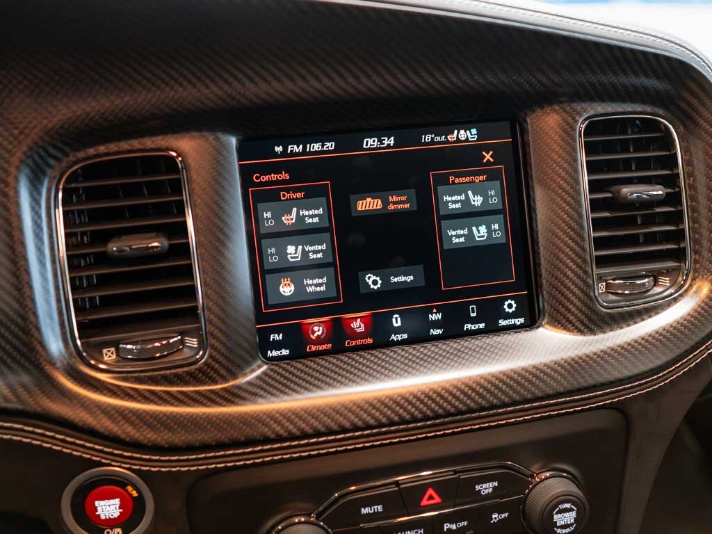 Dodge Charger Sedan / Limuzína 6,2 l 527 kw