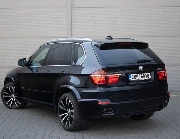 BMW X5 SUV / Terénní 3,0 l 225 kw