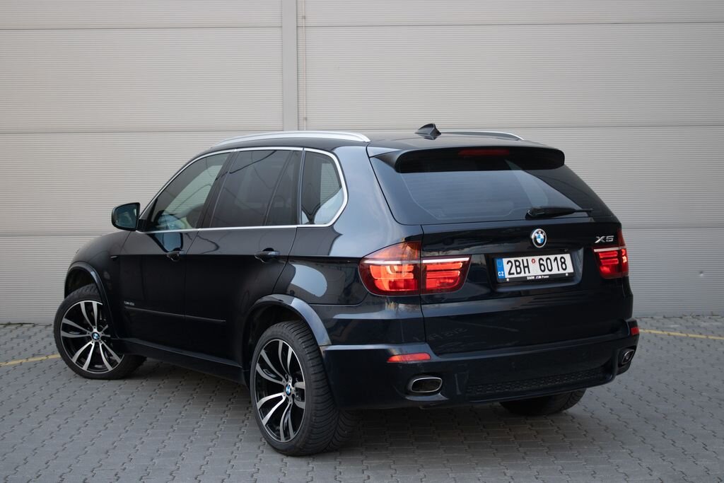 BMW X5 SUV / Terénní 3,0 l 225 kw