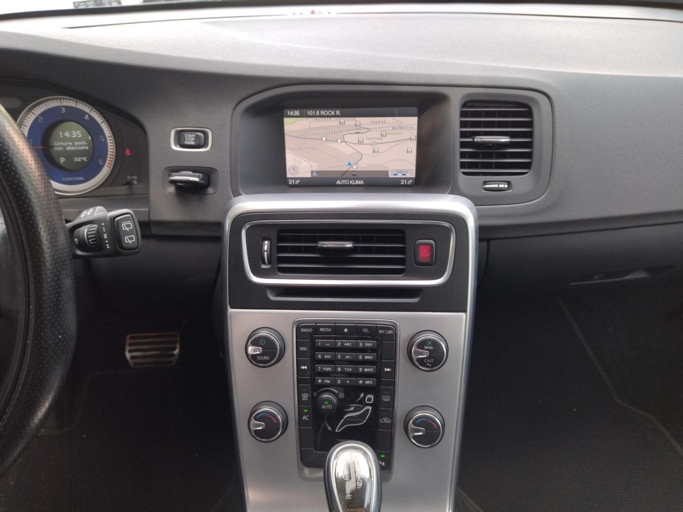 Volvo V60 Kombi 2,0 l 120 kw